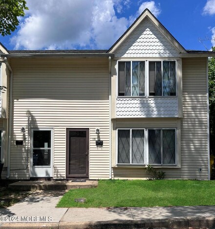 120 Williamsburg Ln, Lakewood, NJ 08701