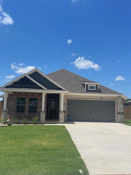 729 Raylan, Springtown, TX 76082