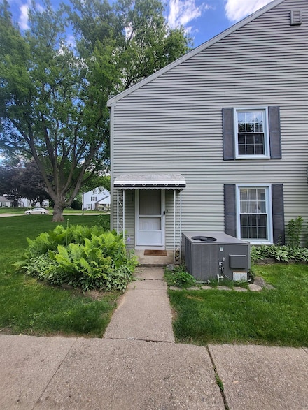 2187 Painted Post Dr, Flushing, MI 48433