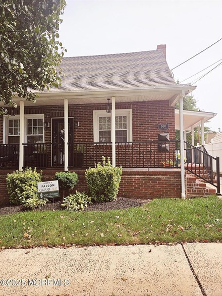 860 Francis St Unit 2, Perth Amboy, NJ 08861