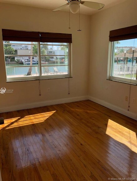 7207 Bay Dr Unit 10, Miami Beach, FL 33141