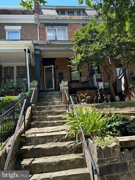 1710 2nd St NW, Washington, DC 20001