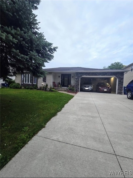 207 Shetland Dr, Buffalo, NY 14221