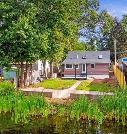 11 Sunset Rd, Norton, MA 02766