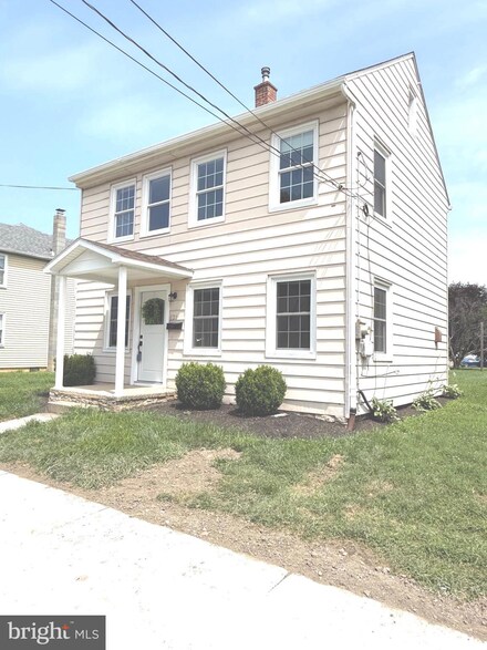 121 Pike St, Middletown, PA 17057
