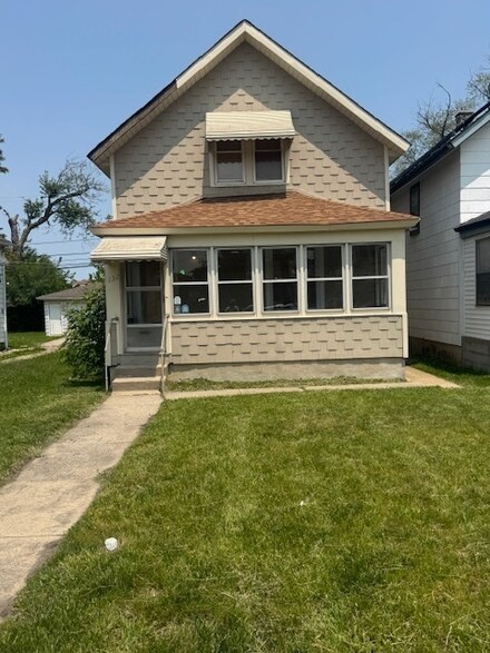 132 156th Place, Calumet City, IL 60409