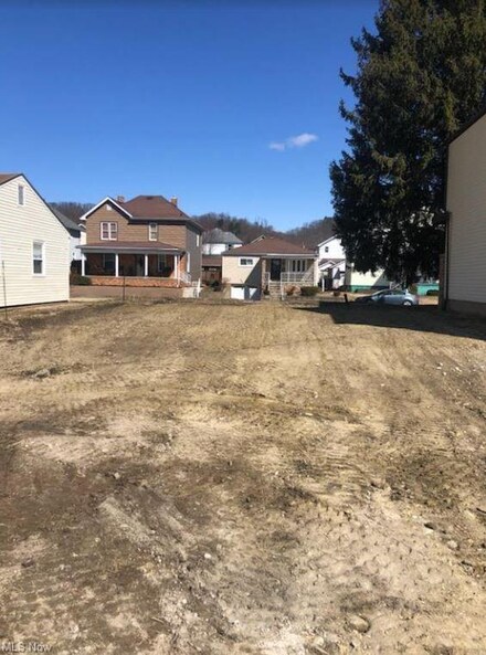 236 W 42nd St, Shadyside, OH 43947