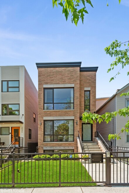 2048 N Bingham St, Chicago, IL 60647
