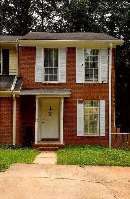 852 Glynn Oaks Dr, Clarkston, GA 30021