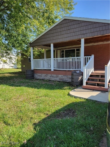 22420 Jo Ann Rd, West Lafayette, OH 43845