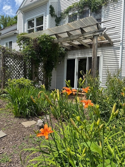 20 Salem Place, Amherst, MA 01002