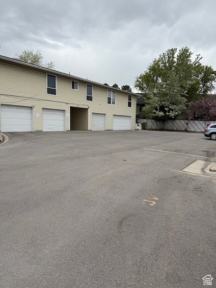 3049 S Orchard Dr Unit B, North Salt Lake, UT 84010