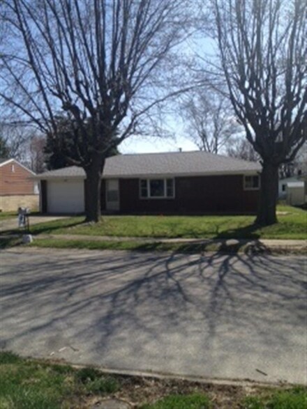 224 Magnolia Dr, Kokomo, IN 46901