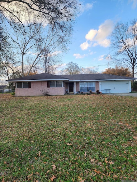 11435 Robin Hood Dr, Baton Rouge, LA 70815