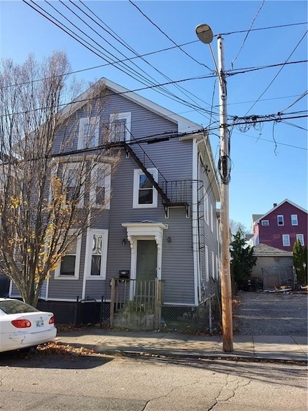 41 Joslin St, Providence, RI 02909