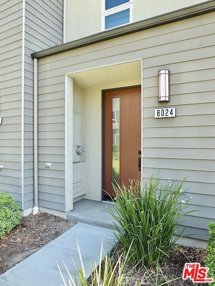 8024 Olive Ln, Downey, CA 90241