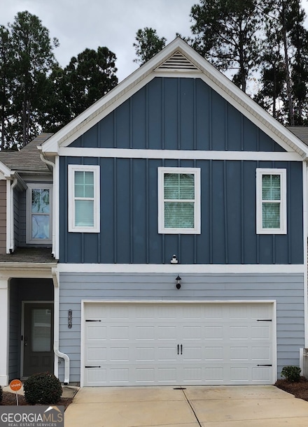 7667 Gray Pointe Dr, Lithonia, GA 30058