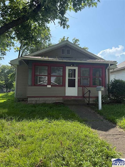 2531 S 1st St, Terre Haute, IN 47802