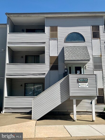 1112 Governor House Cir, Wilmington, DE 19809