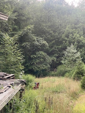 136 Podunk Rd, Sturbridge, MA 01566