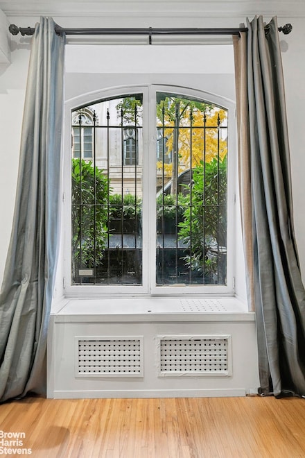 18 E 63rd St Unit 1, New York, NY 10065