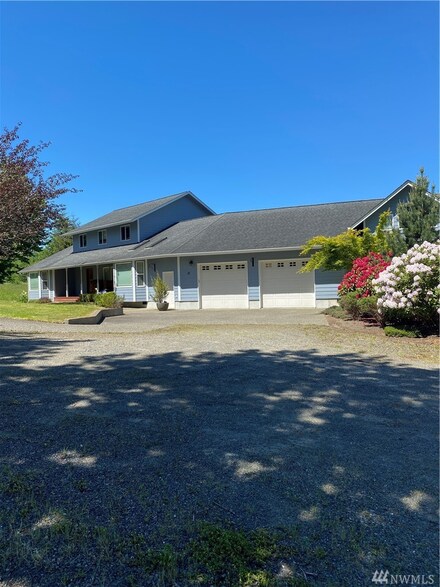 31 Strawberry Hill Rd, Elma, WA 98541