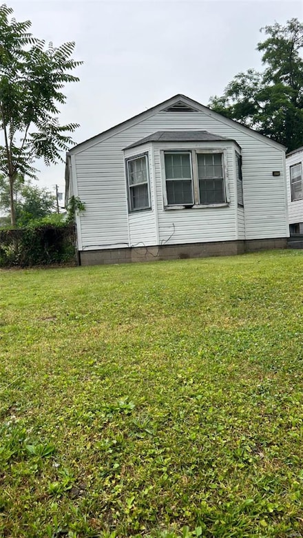 6371 Sherry Ave, Saint Louis, MO 63136