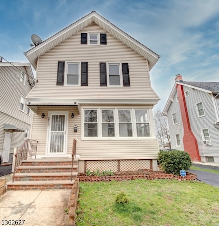 212 Thompson Ave, Roselle, NJ 07203