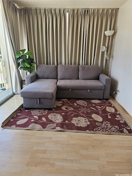 1702 Kewalo St Unit 204, Honolulu, HI 96822