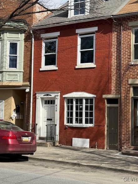 419 N 6th St, Allentown, PA 18102