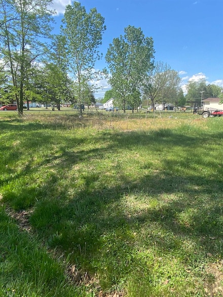 304 13th St, Grottoes, VA 24441