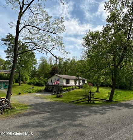 51 Patroon St, Claverack, NY 12513