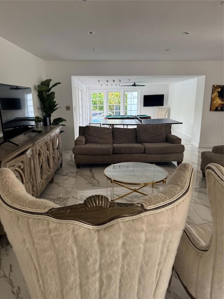 201 Calle Grande Dr, Hollywood, FL 33021