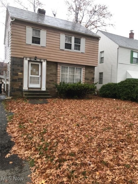 16811 Walden Ave, Cleveland, OH 44128