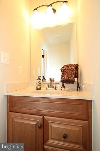 17315 Donora Rd, Silver Spring, MD 20905