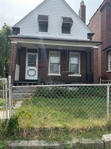 4458 Swan Ave, Saint Louis, MO 63110