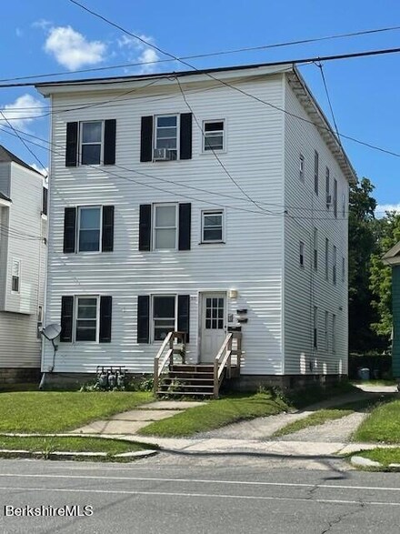 63 Dalton Ave, Pittsfield, MA 01201