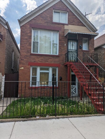 2238 S Kostner Ave, Chicago, IL 60623