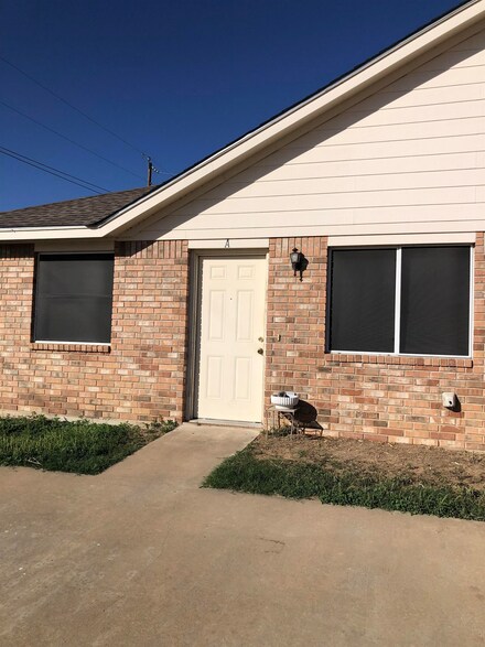 1803 3rd St, Marble Falls, TX 78654