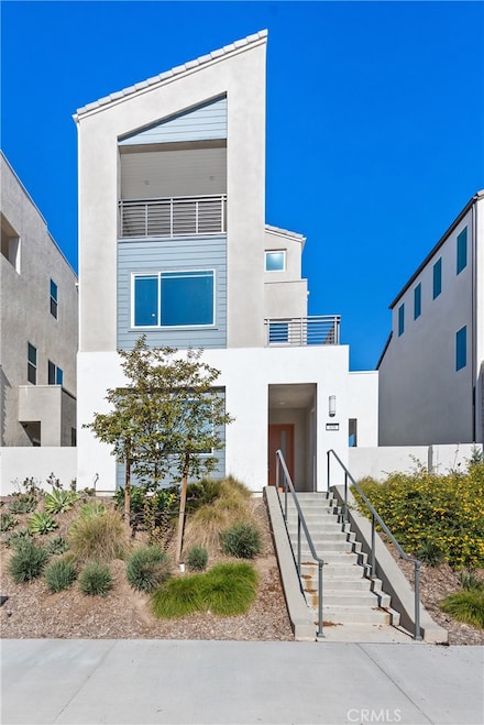 408 Treble, Irvine, CA 92618