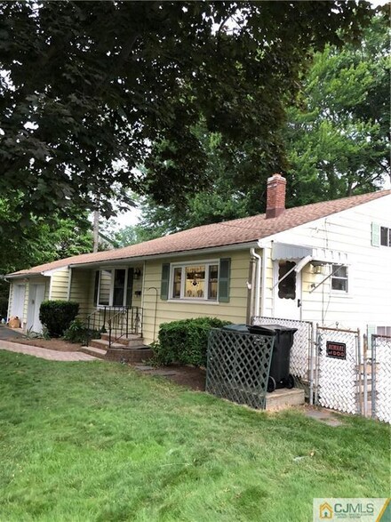 486 Sampton Ave, South Plainfield, NJ 07080