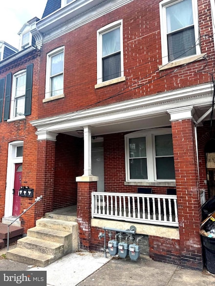 240 S Queen St, Lancaster, PA 17603