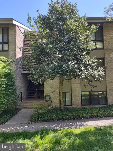 108 Cross Keys Rd Unit 108C, Baltimore, MD 21210