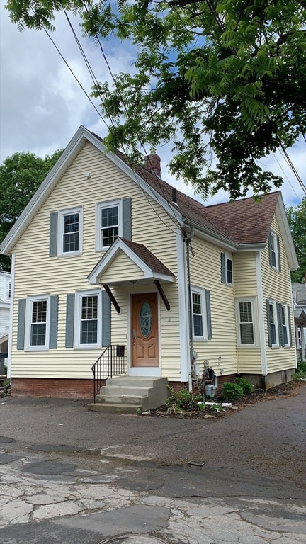 5 Whalen Ln, Natick, MA 01760