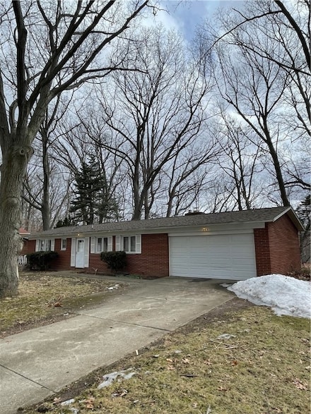 283 Colorado Dr, Webster, NY 14580