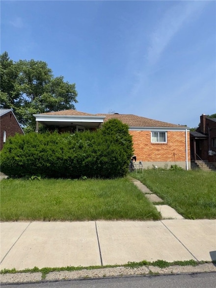 155 Roosevelt Ave, Mc Kees Rocks, PA 15136