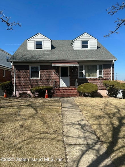 301 Maryland Ave, Staten Island, NY 10305