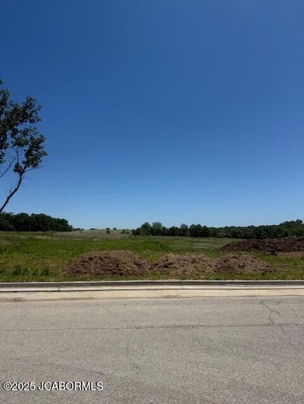 202 Carel Rd, Saint Martins, MO 65109