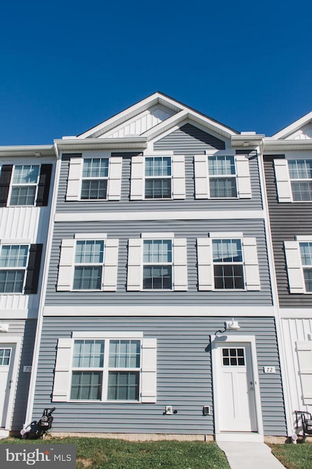 64 Brookside Ave, Hanover, PA 17331
