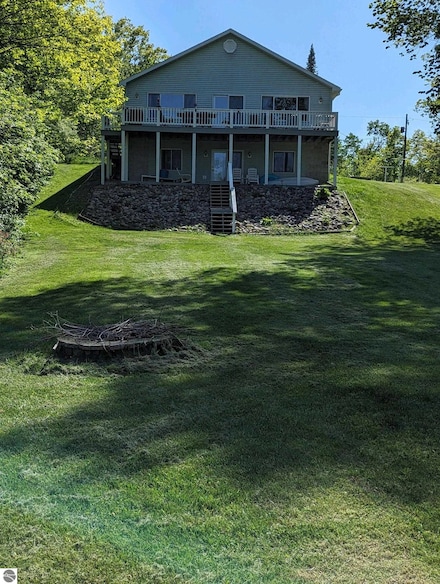 7584 Maggy's Bay Dr, Hale, MI 48739